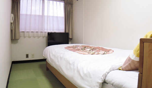 *【洋室シングル一例】全室無料Wifi完備！