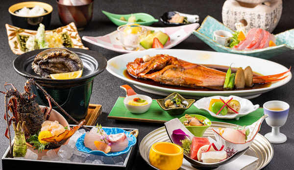 22年春　献立一例（漁師町フルコース）です