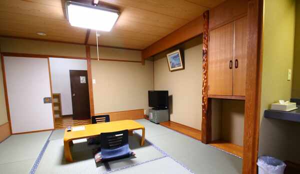 リーズナブル客室【和室10〜13畳】眺望はありませんがその分リーズナブル価格です。