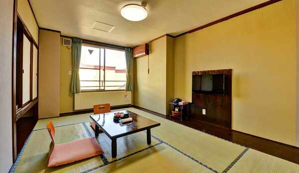 *【和室7.5畳一例】カップル、ご夫婦に最適の広さ。ウォシュレット、羽毛布団も完備☆