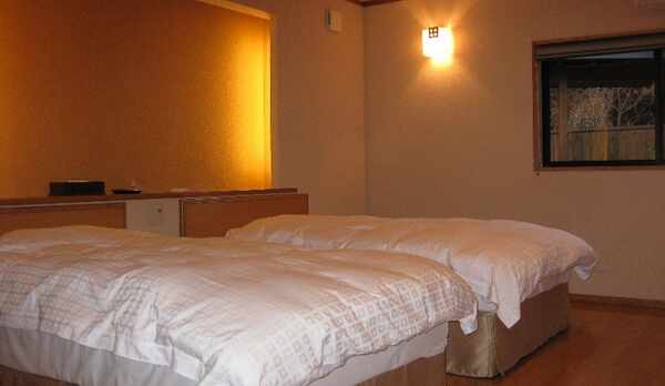 離れのベットルーム