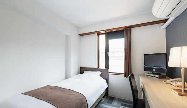 シャワーユニット・トイレなしのシングルルーム