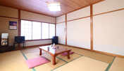 海側和室10畳◆空気清浄機付き・寛ぎの和室