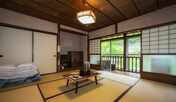 客室一例＜夏＞