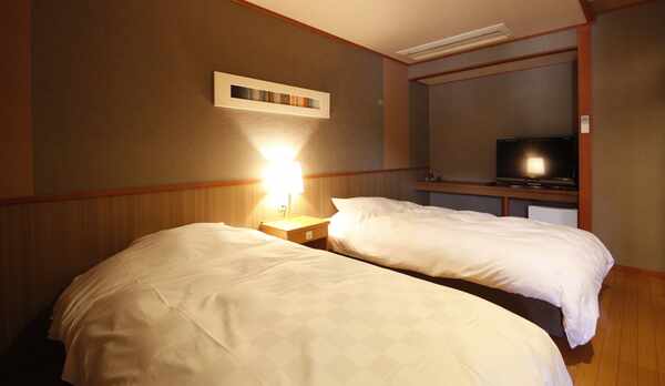 401号室【竜胆の間】和洋室