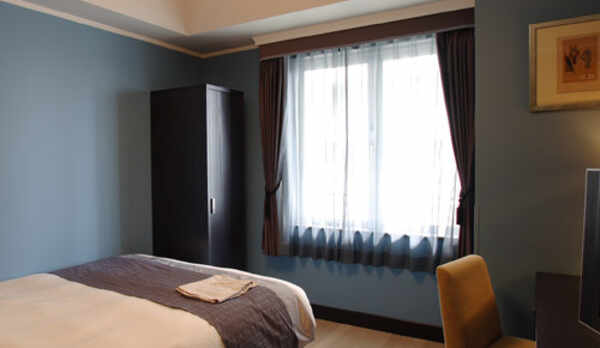 シングルルーム（約16平米）