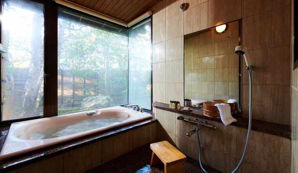 和室　風呂