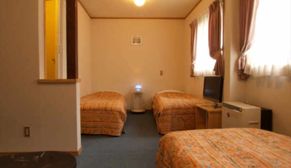 洋室（フォース）