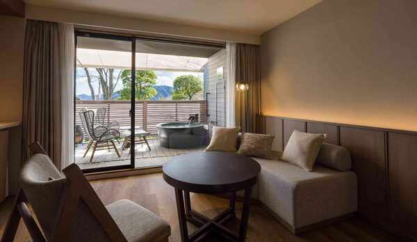 【デラックスツイン／温泉露天風呂付】客室