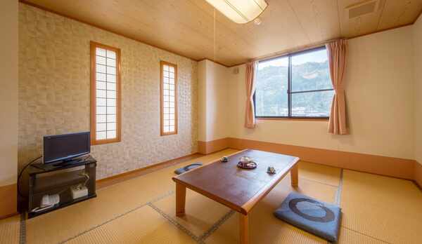 *【おまかせ和室】落ち着いた雰囲気の和室です。6名様までご利用いただけます。