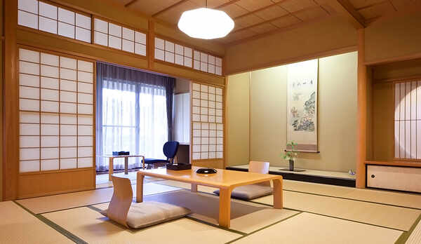 純和風のゆったりとしたお部屋