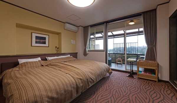 露天風呂付和洋室【美】洋室側