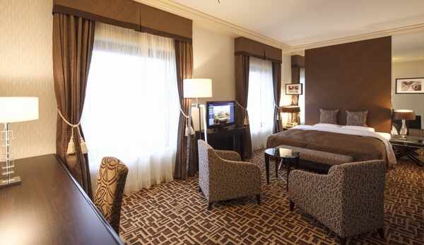 デラックスダブル（30平米）