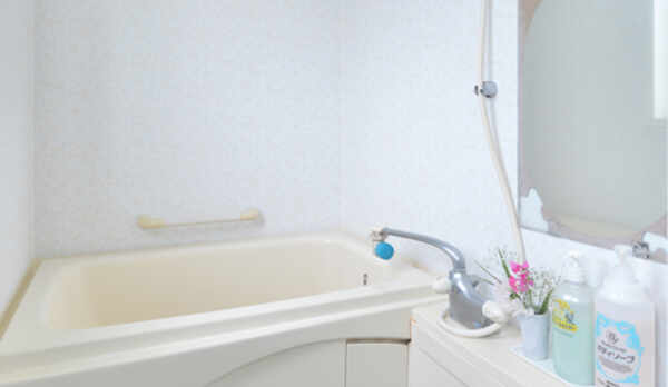 *客室イメージ：バス（コネクティングルーム）