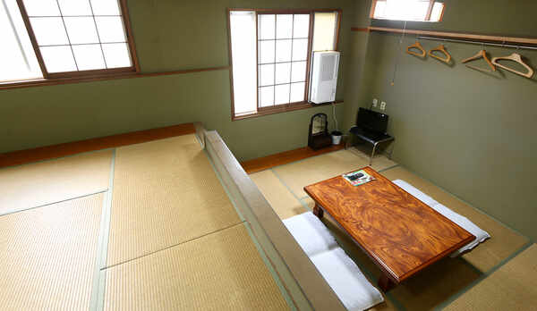 ご家族やグループでのご旅行におススメの和室です♪