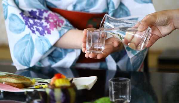 日本酒やワイン等、厳選したおすすめの酒類をご用意しております。