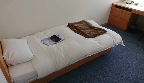 【シングルルーム】広さ16平米、全4タイプのシングルルームがございます。全室wifi完備です。