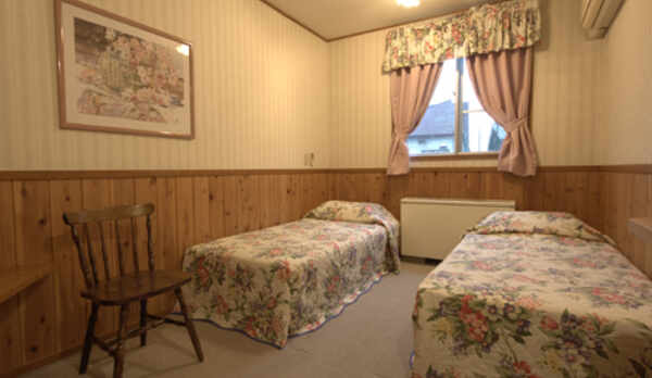 カップル・ご夫婦、女性に人気のかわいらしい洋室です(*&acute;&forall;｀)ノ（一例）（バス付）1