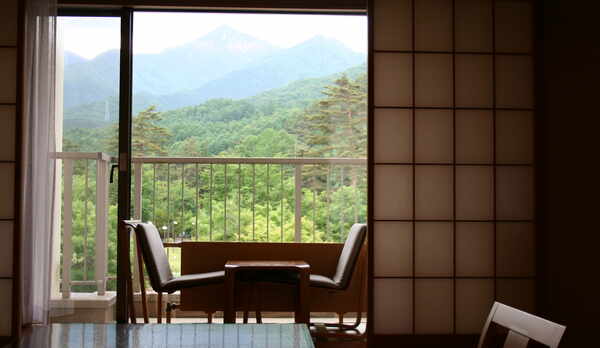 アルプス展望10畳和室