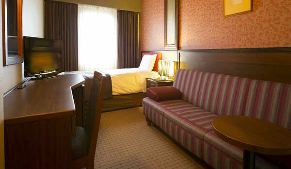 ■ソファー付シングルルーム