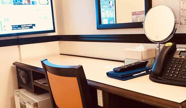 ビジネスデスク