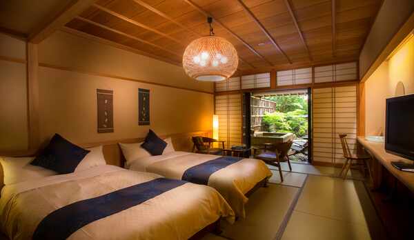 【庭付12畳和室ツイン・露天風呂付客室一例】