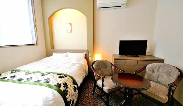 【客室殿１０帖タイプ】セミダブルベットルーム【禁煙】１名様〜２名様の御利用で御座います。