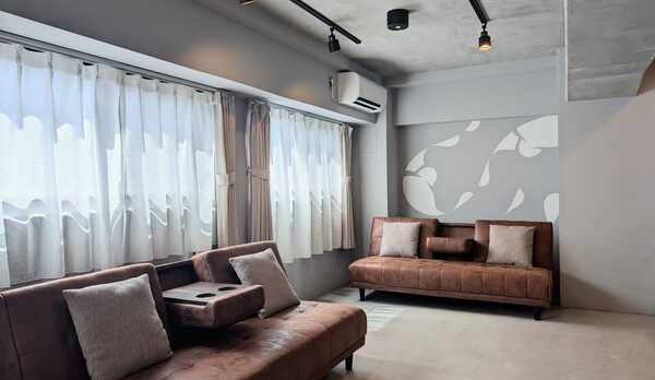 【403】日差しの差し込むお部屋でゆったりとお過ごしいただけます♪