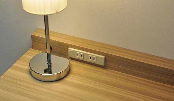 コンセントの数も充実してます。※新館には机上にコンセントが４つあります。