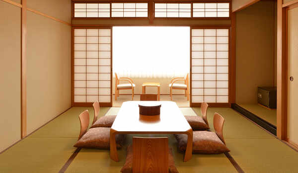 *和室/旅の疲れを癒す畳の客室。のんびりとお寛ぎ下さい。