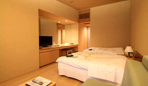 ・＜洋室＞最大3名様まで利用可能なツインベッドルームです