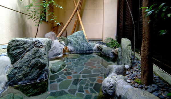 露天風呂　女湯 1600