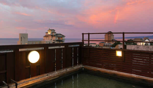 屋上露天風呂「大空海」