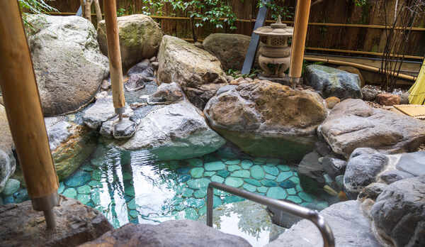 大浴場「水風」露天岩風呂