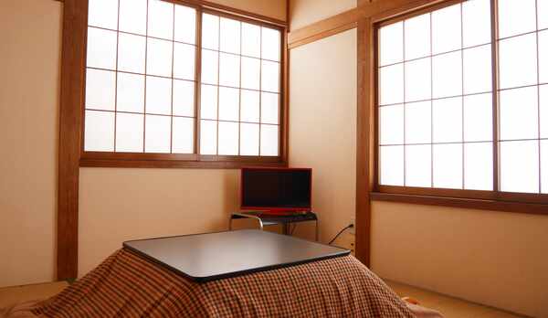 *和室6畳一例／6畳〜10畳のお部屋を人数によってご用意いたします。