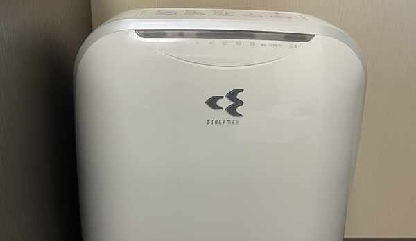 空気清浄機（加湿機能もございます）