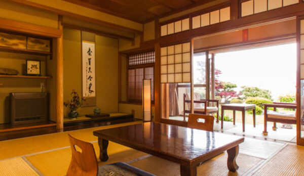 二間続き（8畳+6畳）＜最大7名様までOK＞