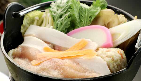 地産地消を大切にし、地元の新鮮食材にできるだけこだわった温かなお料理をお楽しみください。 