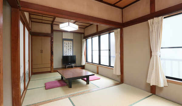 10.5畳◆4.5+6畳の二間のお部屋