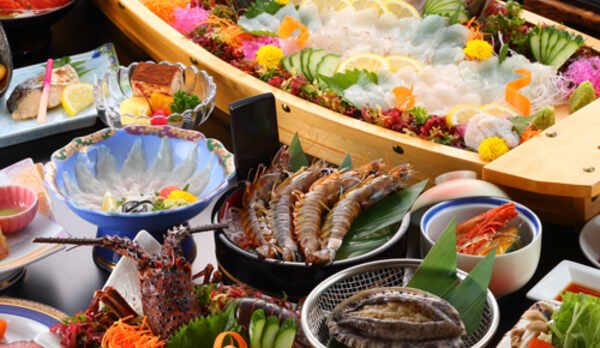 【夕食一例/極み〜グレードアッププラン29年度秋冬】伊勢えび、あわび、車海老！天草の海鮮を贅沢に堪能