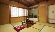 【８畳和室】ご夫婦やカップルに人気のお部屋です。