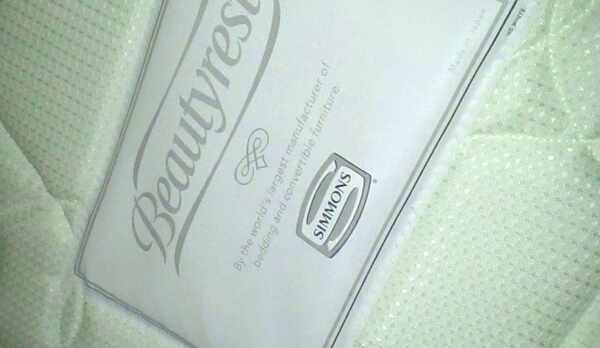 シモンズベッド