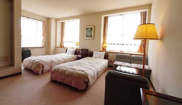 *洋室ツイン/【一日一組限定】当館の洋室はちょぴりメルヘンでペンションチック♪