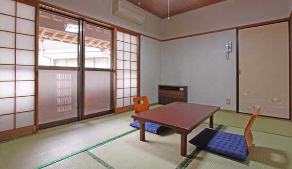 「静」を感じながら時間を気にせず、 湯坪の雰囲気と共にゆっくりと優雅に非日常のスティをお楽しみ下さい