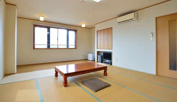 *客室一例/和室14畳