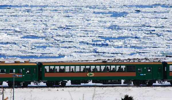 流氷ノロッコ号　