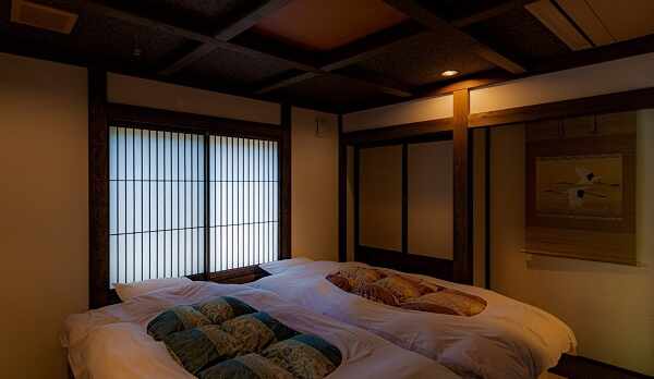 【別邸：隠居の間】和モダン寝室