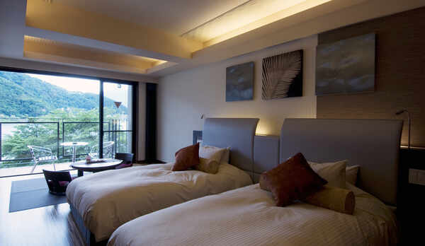 中央館スーペリア座洋室35㎡