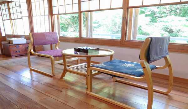 本館6畳客室（宝川側）