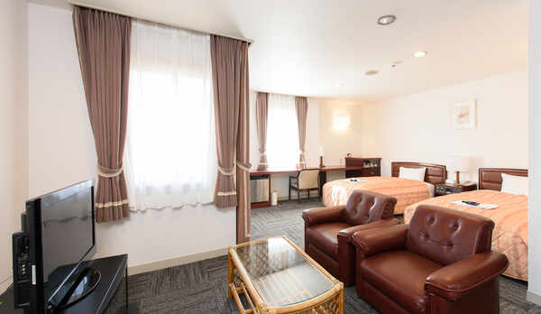 DXツインルームは市内でも随一の広さ40平米！贅沢な時間をお過ごし下さい。